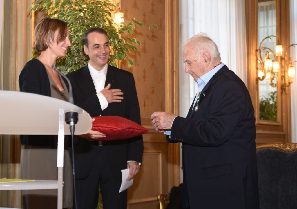 Auteur Bruno Bertin, Chevalier de l’Ordre des Arts et des Lettres